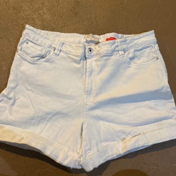 White jean shorts - Picture 1 of 1